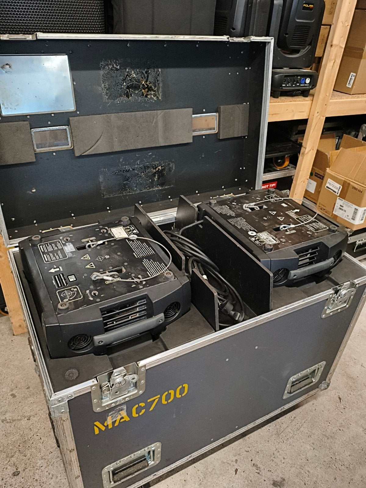 Set van 2x Martin MAC 700 Wash in originele flightcase, Ophalen, Geluidgestuurd, Martin, Gebruikt