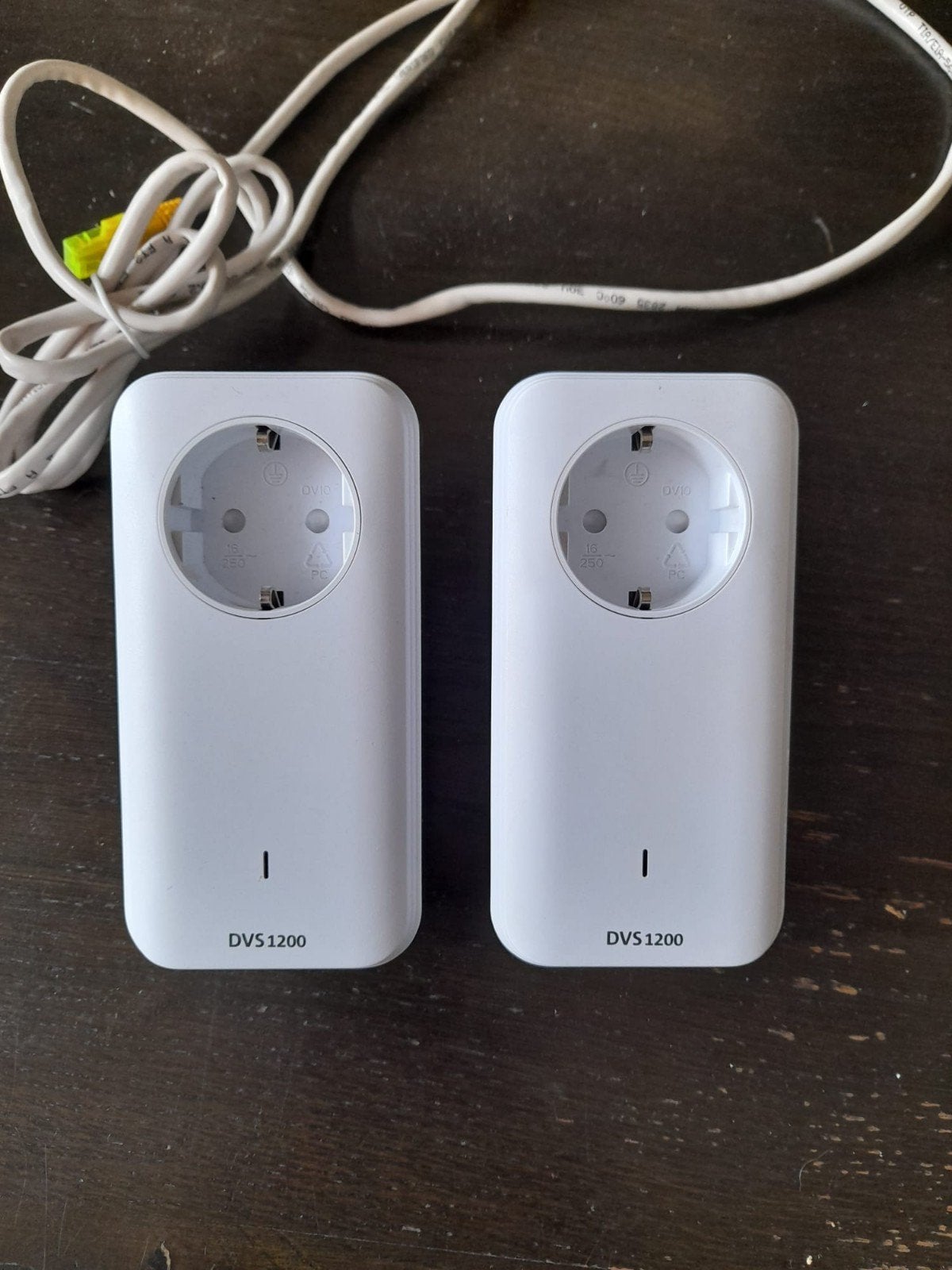 Devolo dLAN 1200+ WiFi Powerline Adapters (2 st) kpn DVS1200, Computers en Software, Ophalen of Verzenden, Zo goed als nieuw, Devolo