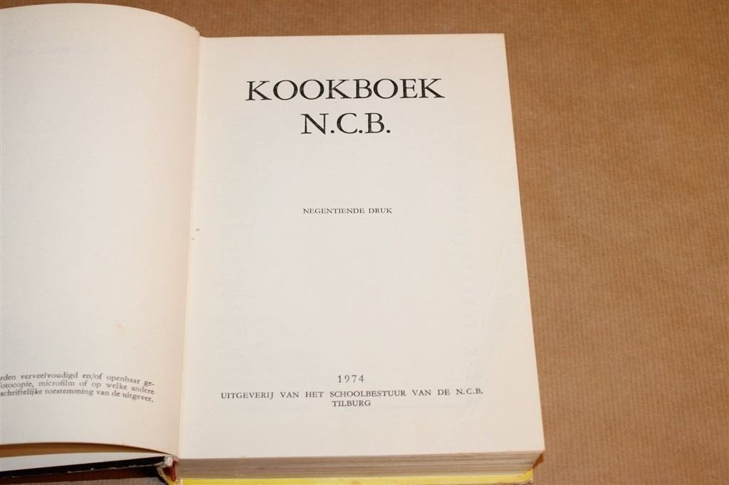 Kookboek NCB — Vintage Kookboek 1974, Boeken, Verzenden, Gelezen, Azië en Oosters