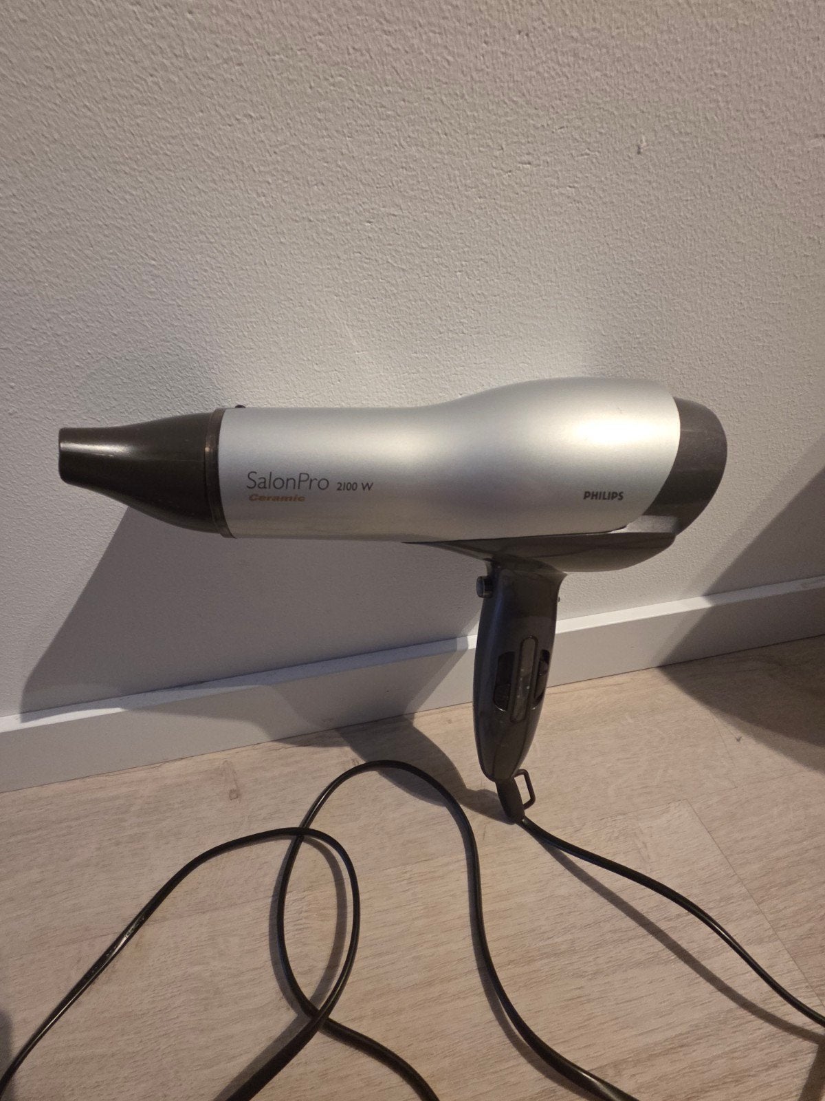 Philips SalonPro 2100W Föhn, Witgoed en Apparatuur, Persoonlijke-verzorgingsapparatuur, Ophalen of Verzenden, Zo goed als nieuw