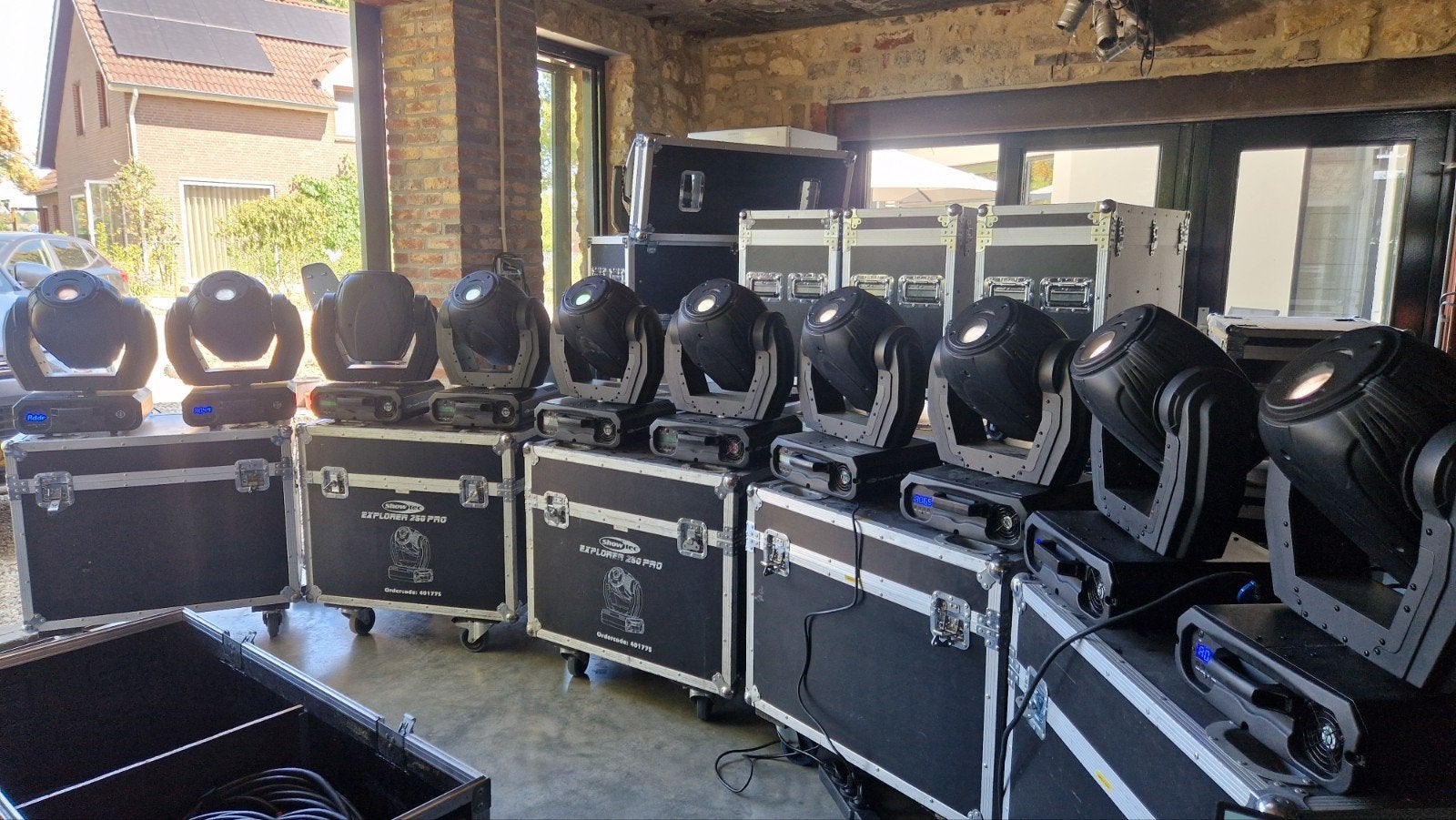 Showtec Explorer Pro Moving Heads met Flightcases, Muziek en Instrumenten, Ophalen, Gebruikt, Licht