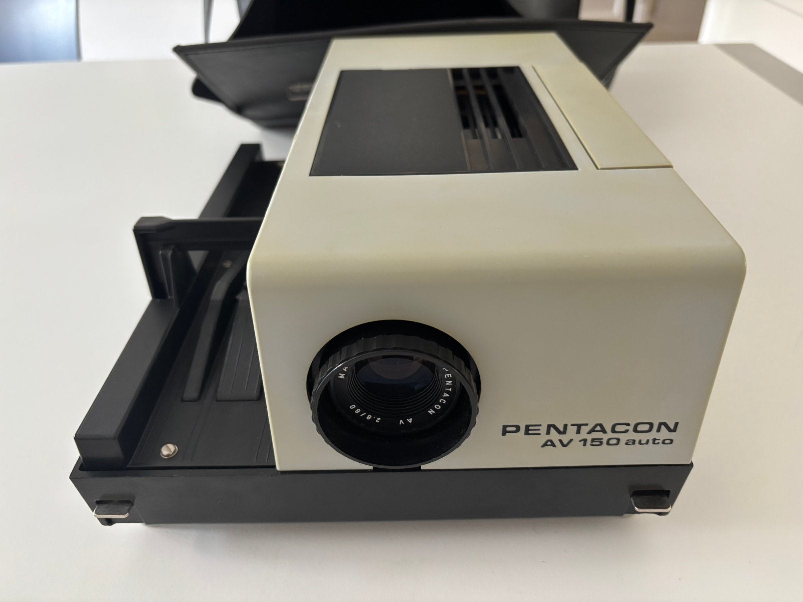 Diaprojector met toebehoren, Ophalen, Gebruikt