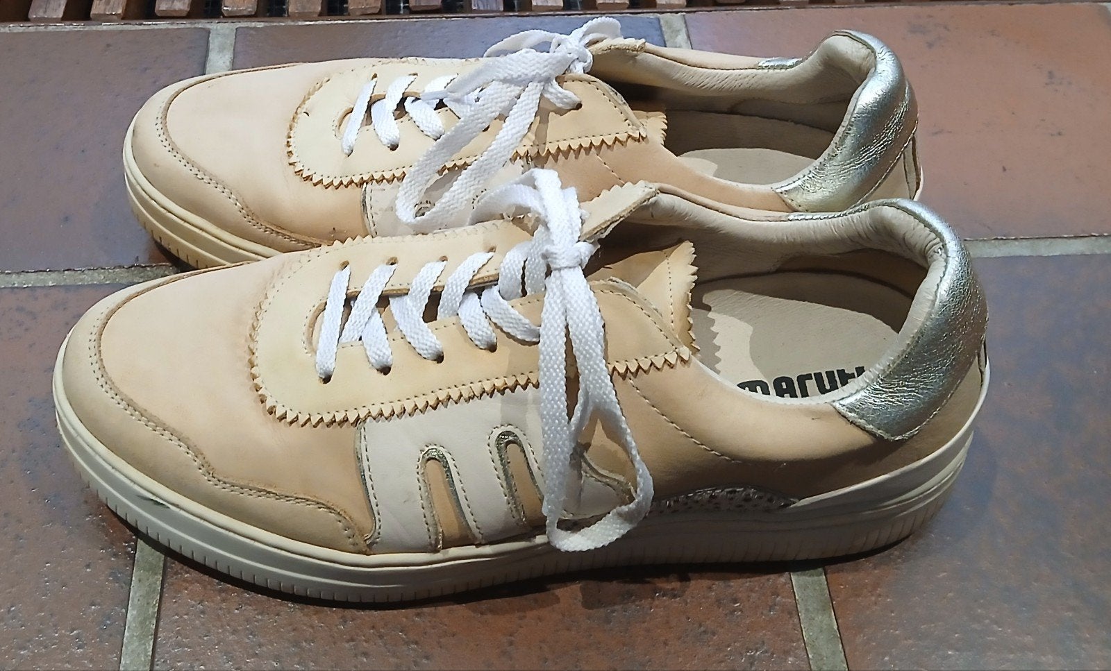 Dames sneakers - Maruti - Maat 41, Kleding | Dames, Beige, Ophalen of Verzenden, Sneakers of Gympen, Maruti