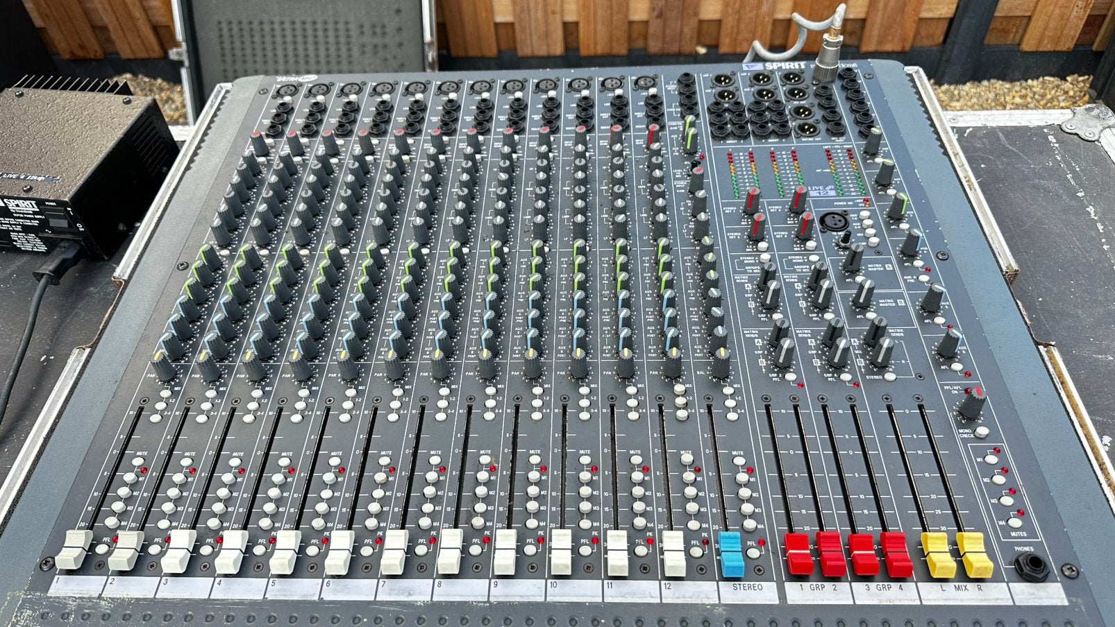 Soundcraft Spirit Live, Ophalen, Gebruikt, 10 tot 20 kanalen