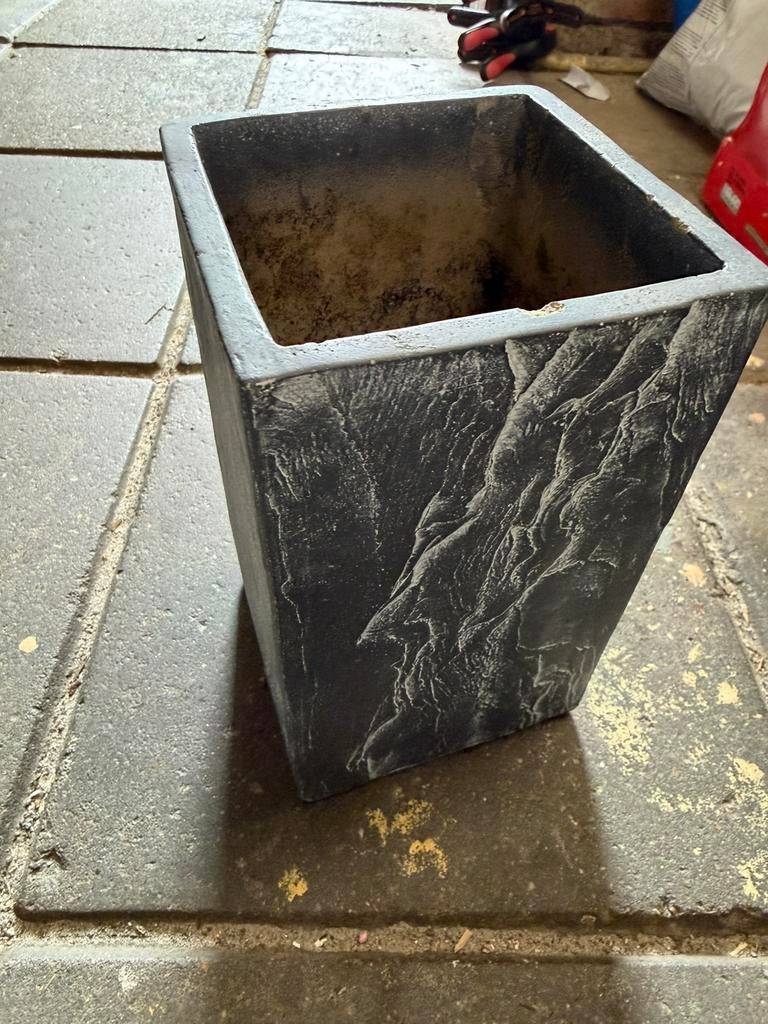 Plantenpot, Tuin en Terras, Bloembakken en Plantenbakken, Ophalen, Steen, Minder dan 30 cm, Minder dan 60 cm