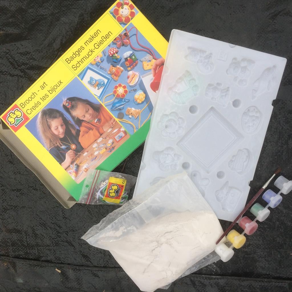 Knutseldoos voor het maken van kindersieraden, Ophalen, Zo goed als nieuw, Knutselen