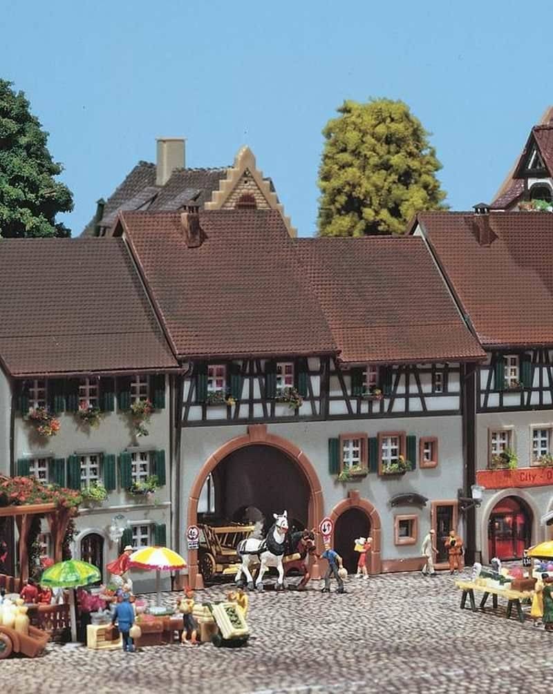 Faller: Stadhuis Schwabentor NIEUW, Overige merken, Gelijkstroom of Wisselstroom, Brug, Tunnel of Gebouw, Nieuw