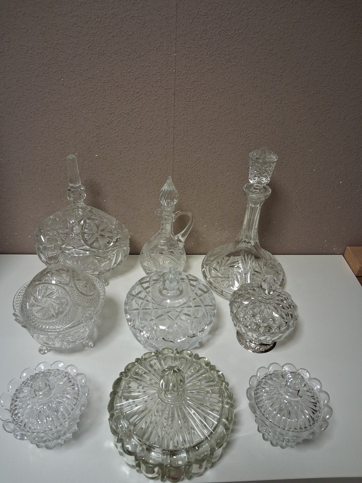 Set van 9 kristallen schalen en karaffen, Verzamelen, Ophalen, Zo goed als nieuw, Kristal, Bestek