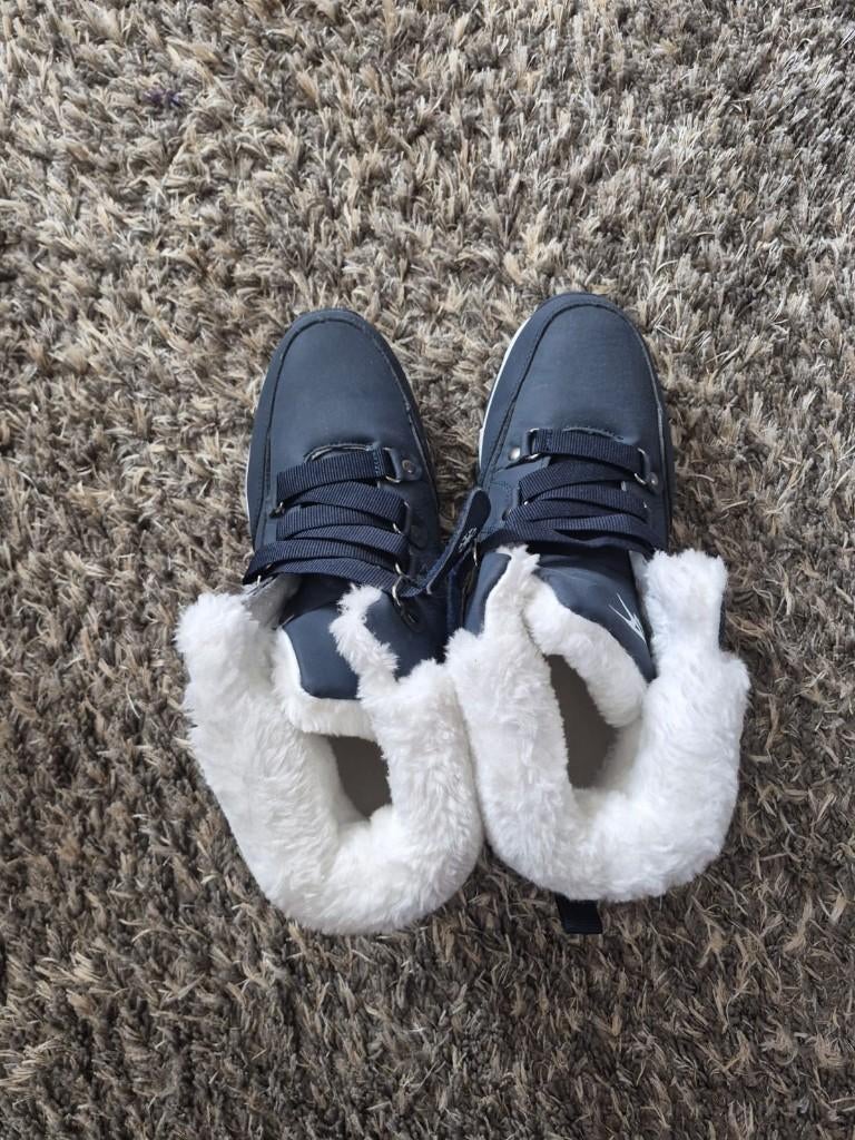 Winter Shoes, Ophalen of Verzenden, Nieuw, Overige typen