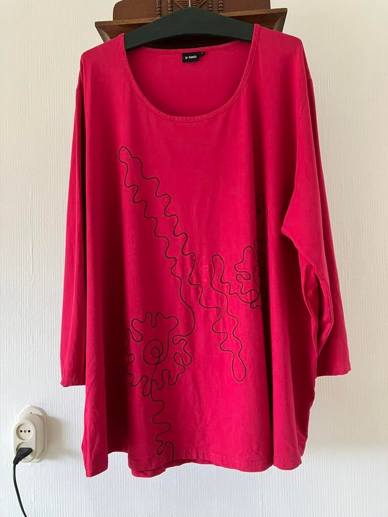 X-Two fuchsiarood lang shirt met borduursel mt 56/58 izgs, Kleding | Dames, Ophalen of Verzenden, Gedragen, Rood, Blouse of Tuniek