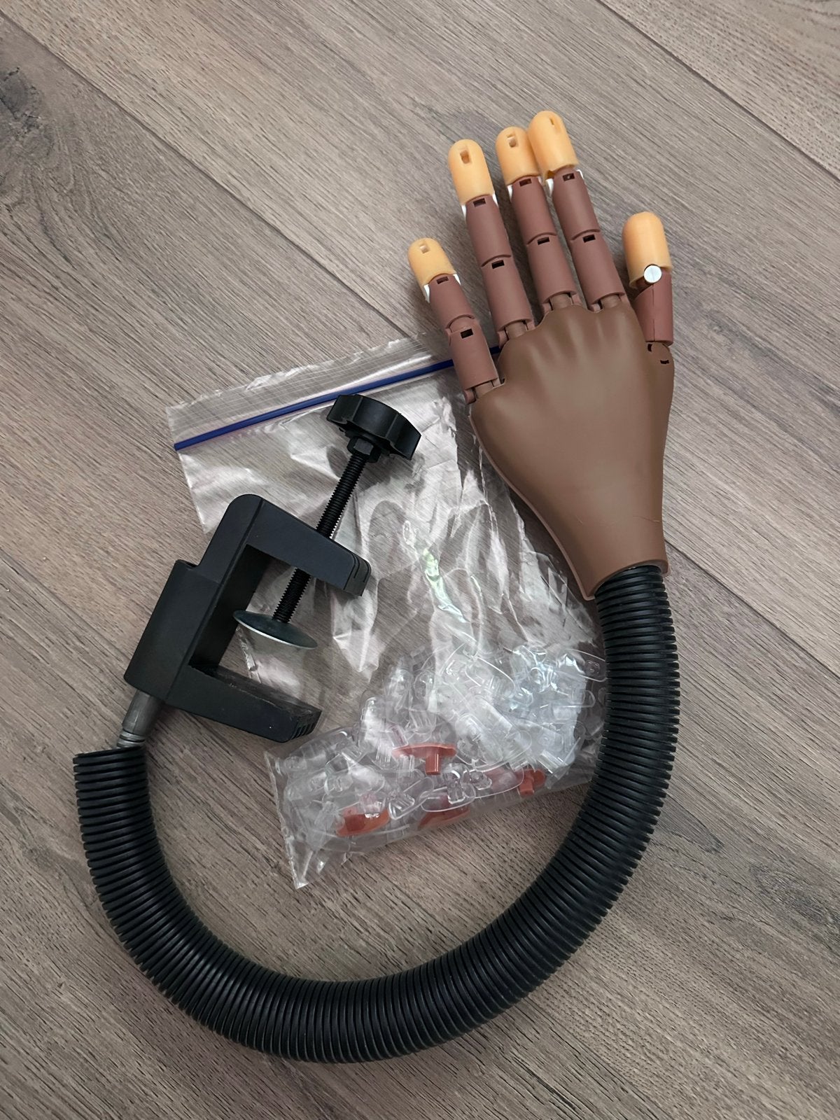 Oefenhand voor nagelstylisten met klem, Ophalen of Verzenden, Zo goed als nieuw