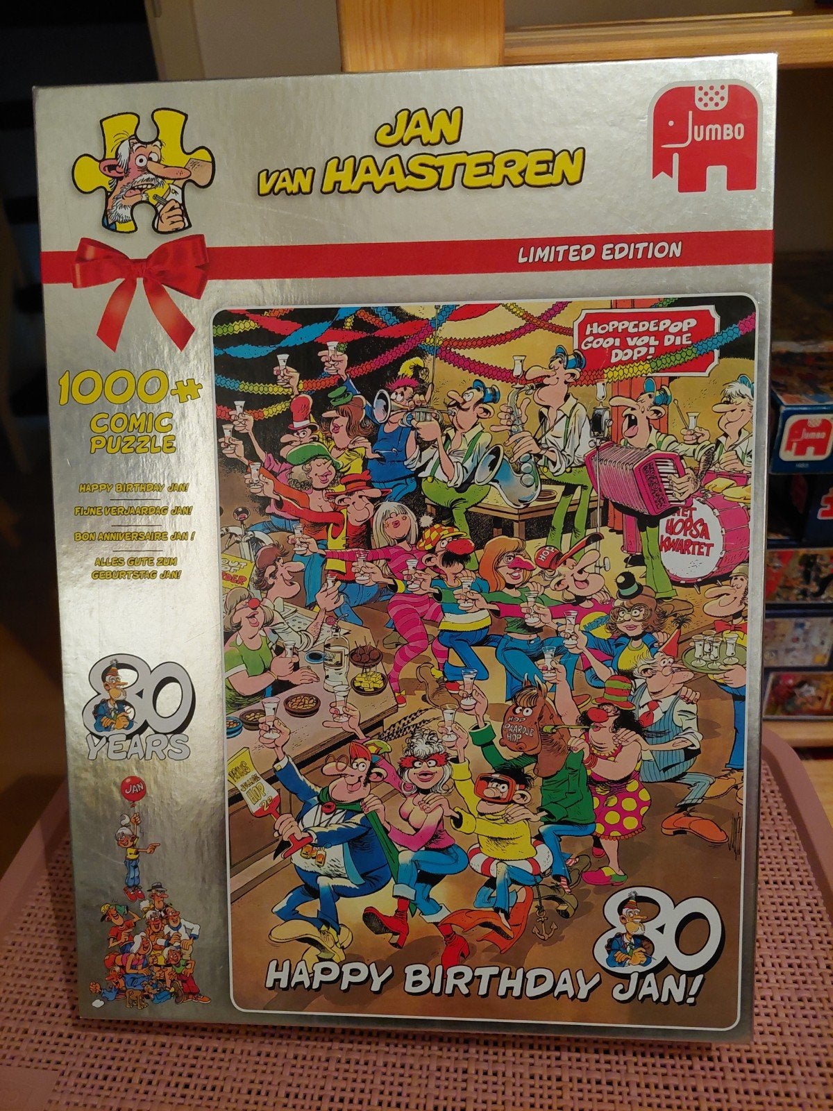 Jan van Haasteren 1000+ Comic Puzzle Happy Birthday Jan!, Ophalen, 500 t/m 1500 stukjes, Zo goed als nieuw, Legpuzzel