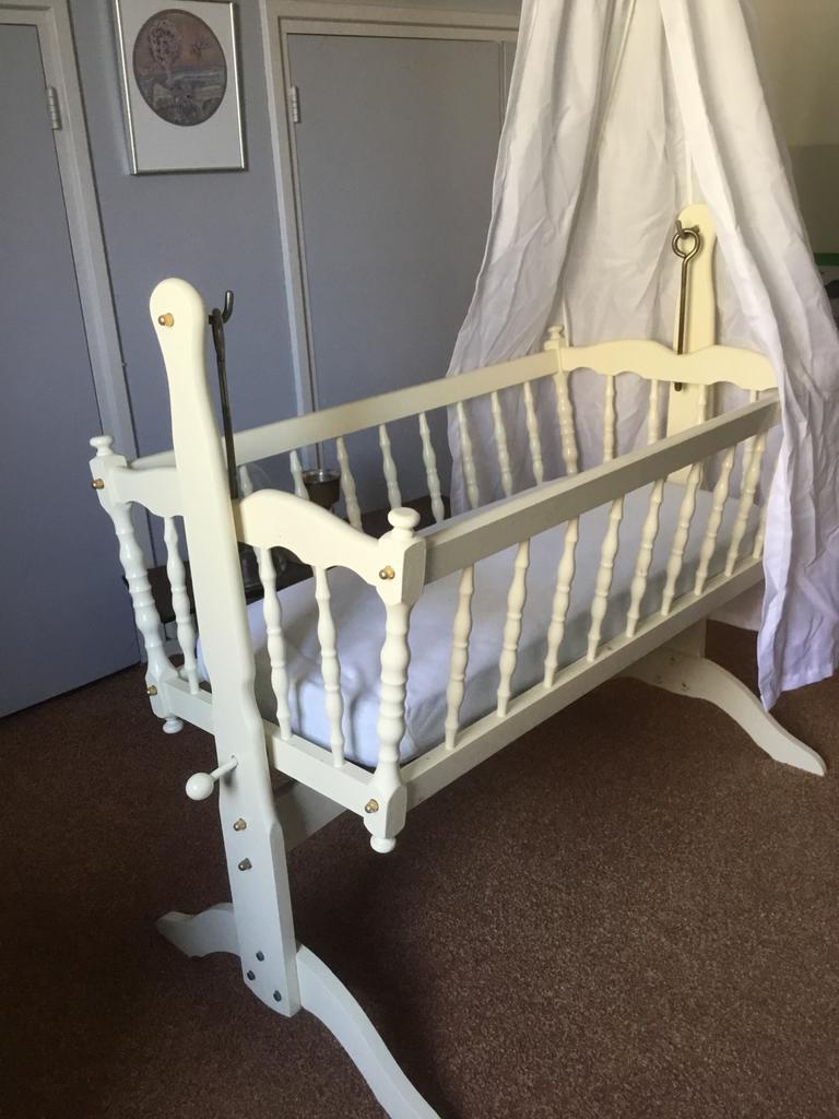 Schommelwiegje met afneembaar hemeltje, Kinderen en Baby's, Babywiegjes en Ledikanten, Ophalen, Wieg