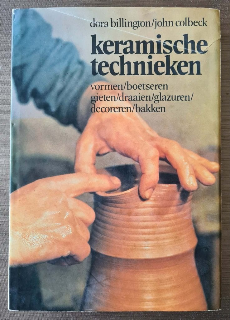 Keramische technieken, een uitgebreid handboek, Boeken, Ophalen of Verzenden, Zo goed als nieuw, Kleien en Boetseren