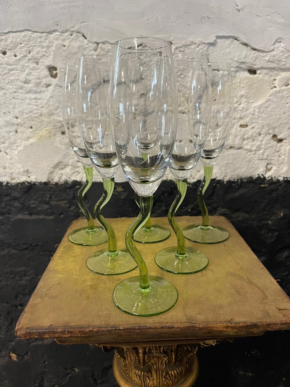 Set 6 vintage Franse champagneglazen groene zigzag voet, Ophalen of Verzenden, Zo goed als nieuw, Overige typen