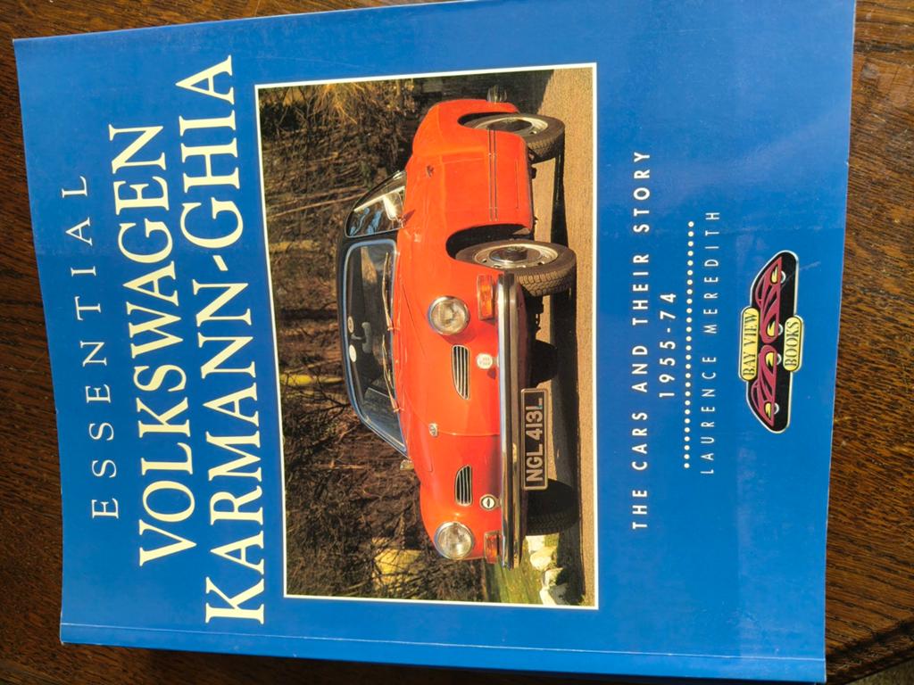 Essential Volkswagen Karmann-Ghia Boek 1955-74, Ophalen of Verzenden, Gelezen, Volkswagen, Laurence Meredith