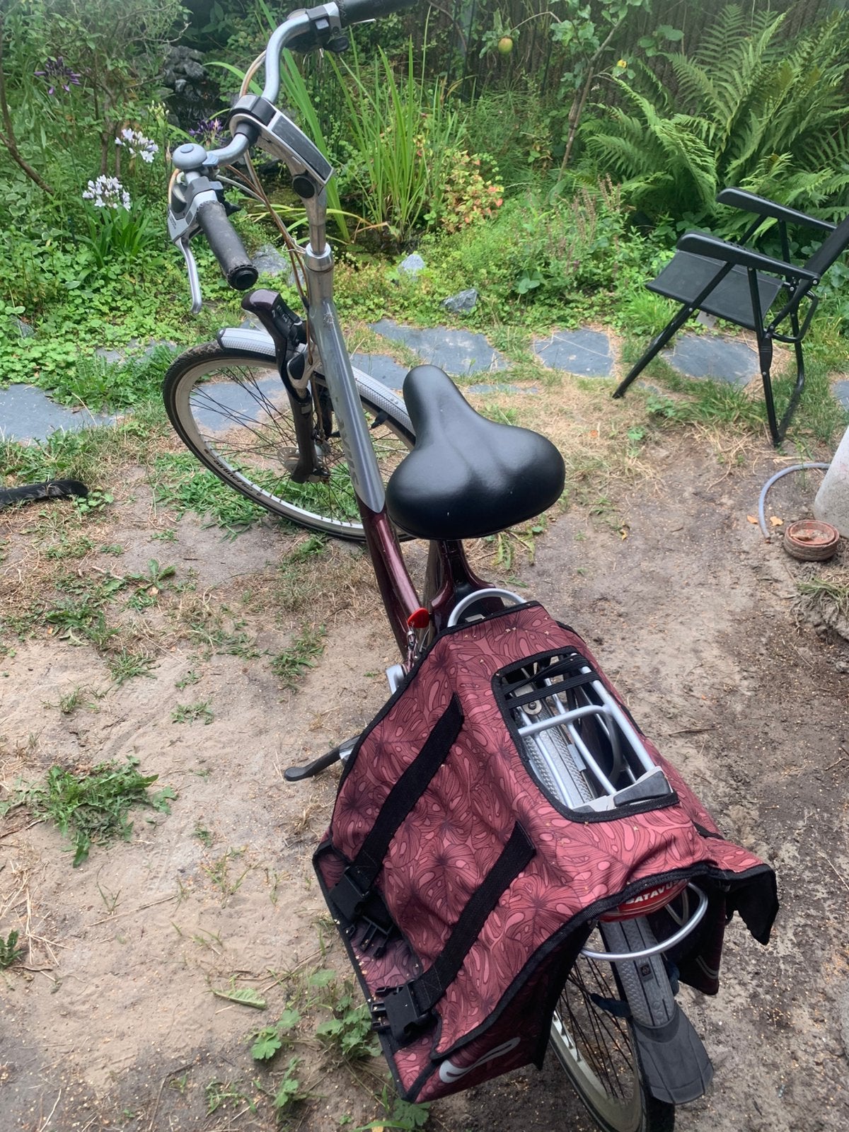 Damesfiets met fietstassen te koop, Fietsen en Brommers, Ophalen, Gebruikt, Batavus, Versnellingen