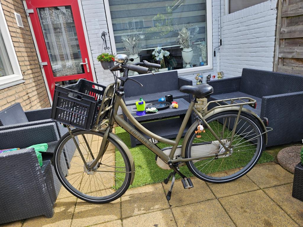 Damesfiets Cortina U4 28 inch met 3 versnellingen, Fietsen en Brommers, Fietsen | Dames | Damesfietsen, Terugtraprem, Versnellingen