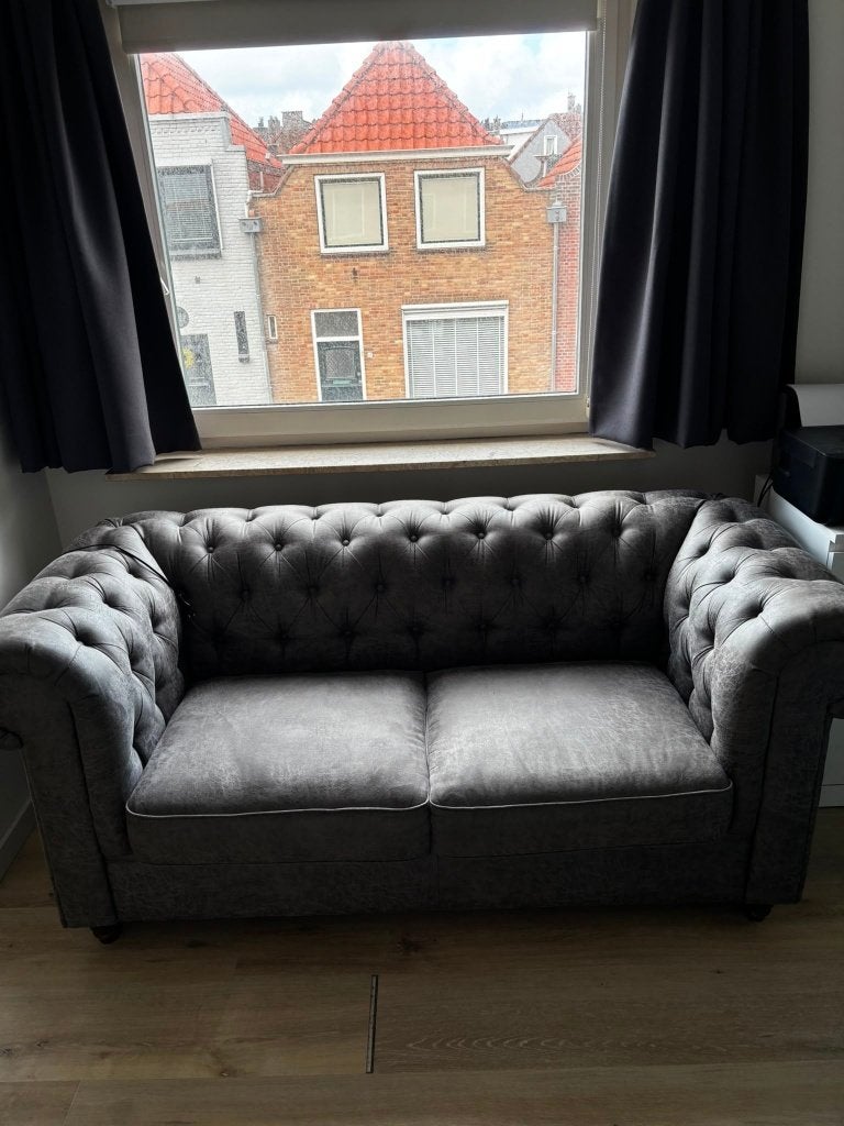 Grijze bank te koop – €120, Ophalen, Overige materialen, 100 tot 125 cm, 150 tot 200 cm