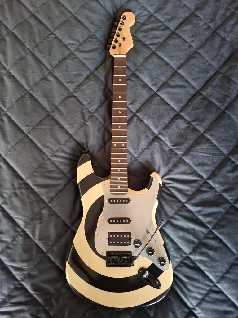 Custom stratocaster Zakk Wylde, Ophalen of Verzenden, Zo goed als nieuw, Solid body, Overige merken