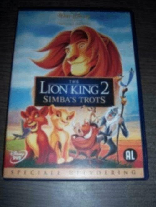 Walt Disney LION KING 2 Simba's Trots in nieuwstaat, Tekenfilm, Verzenden, Zo goed als nieuw, Alle leeftijden