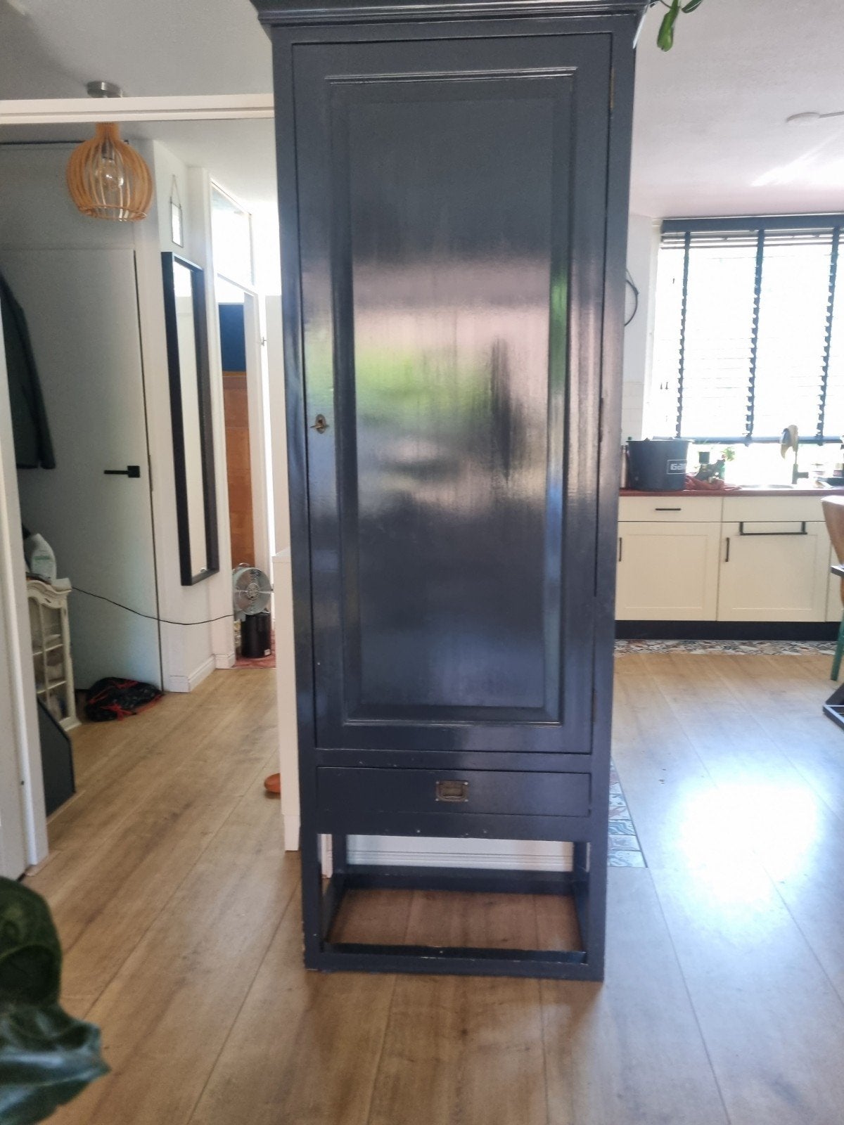 Vintage Zwarte Kast met Lades planken, Ophalen of Verzenden