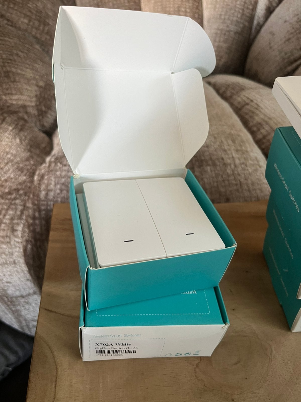 zigbee slimme muurschakelaar, Doos, Minder dan 35 cm, Ophalen of Verzenden, Zo goed als nieuw