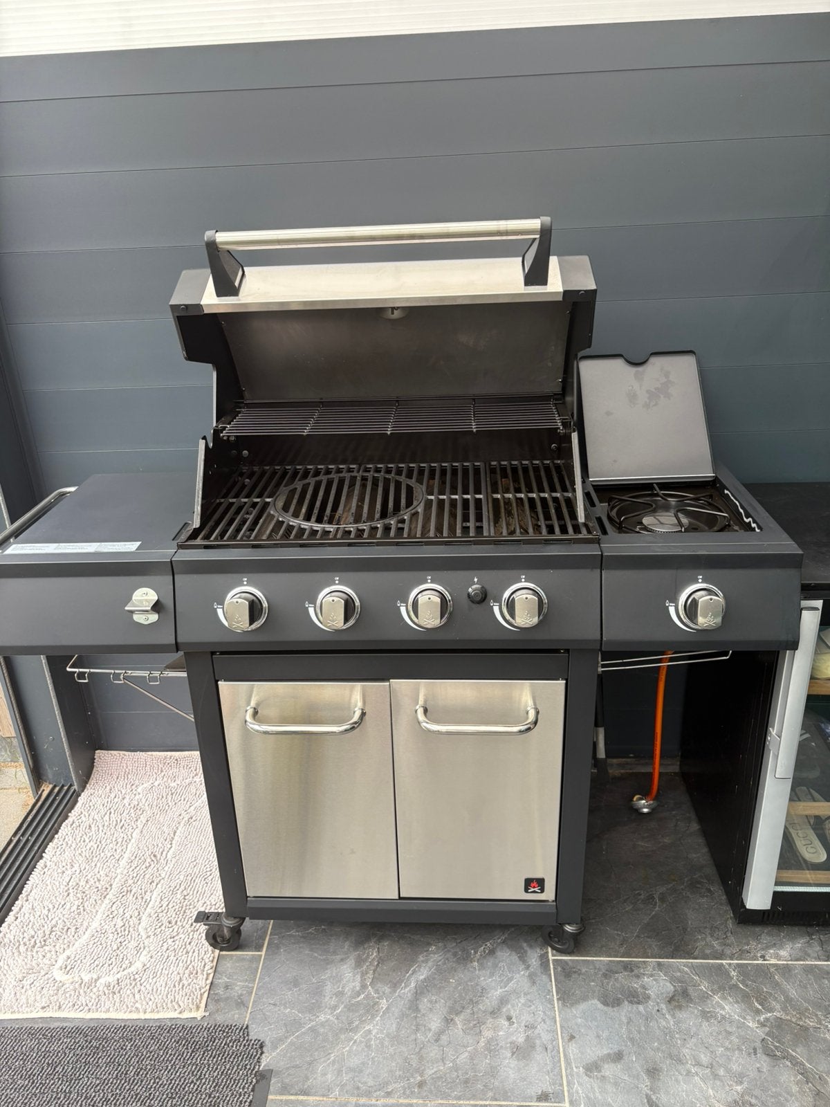 Zo goed als nieuwe Jamestown gas BBQ - Slechts 1 keer gebrui, Ophalen of Verzenden, Zo goed als nieuw