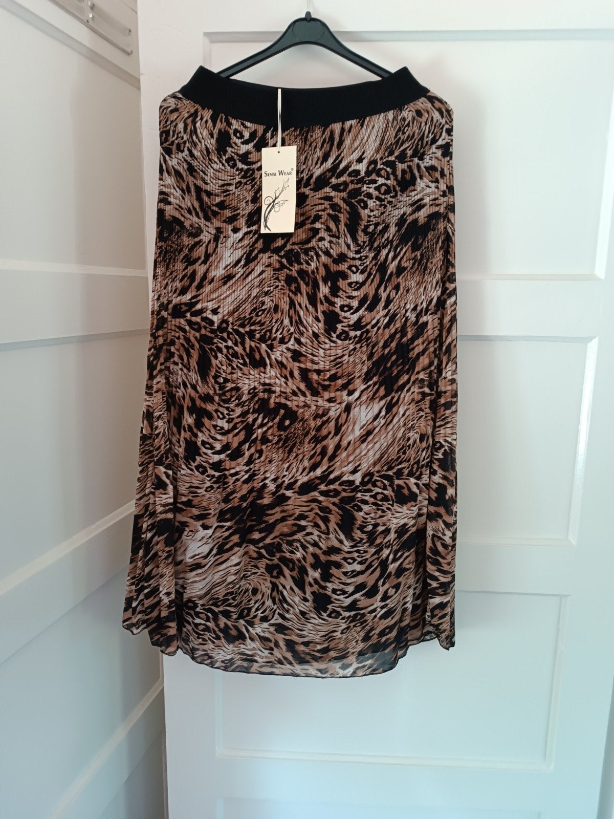 Nieuwe geplooide rok met dierenprint - One Size, Kleding | Dames, Rokken, Maat 38/40 (M), Bruin, Nieuw, Ophalen of Verzenden