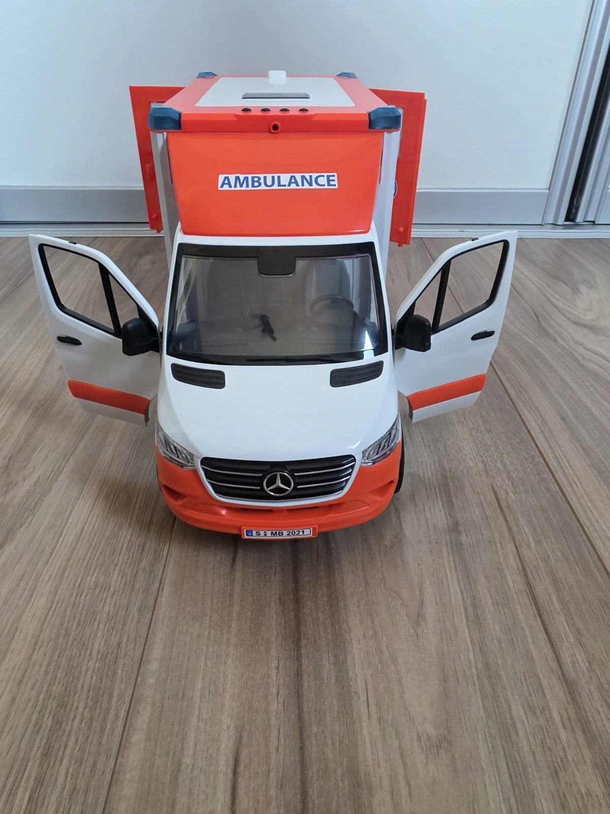 Bruder Mercedes-Benz Sprinter Ambulance met extra’s, Ophalen, Zo goed als nieuw