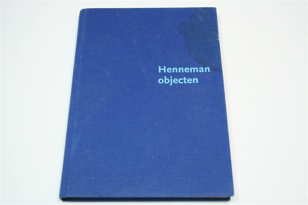 Jeroen Henneman — Objecten Tentoonstellingscatalogus 2003, Boeken, Ophalen of Verzenden, Gelezen, Beeldhouwkunst