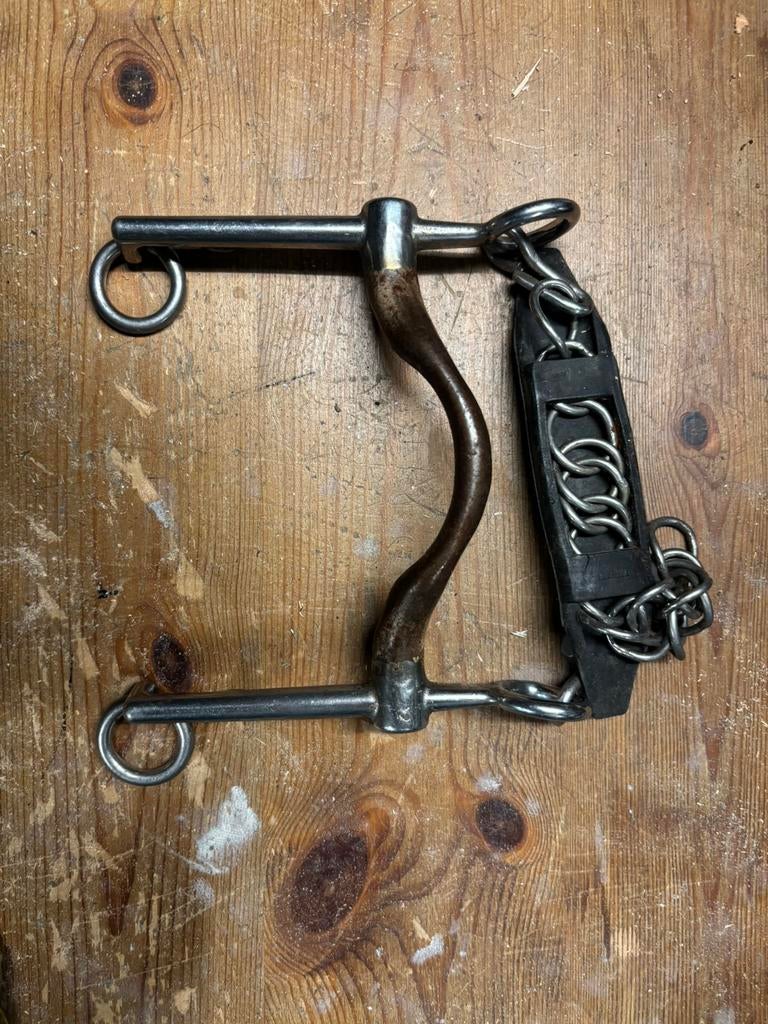 Trust stang 12,5 cm, Ophalen, Zo goed als nieuw, Dressuur