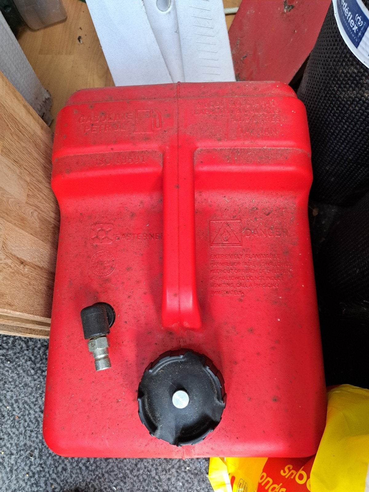 Lichtgewicht plastic benzinetank voor boot, Ophalen, Gebruikt, Motor en Techniek