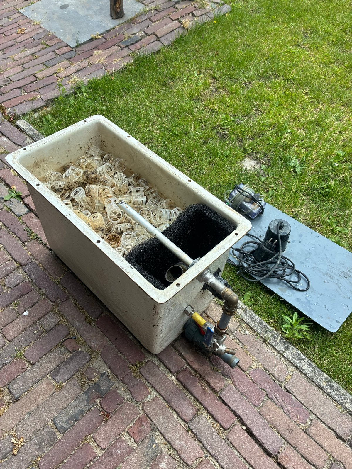 Vijverfilter met uv lamp en filtermedia, Ophalen, Gebruikt, Vijverfilter