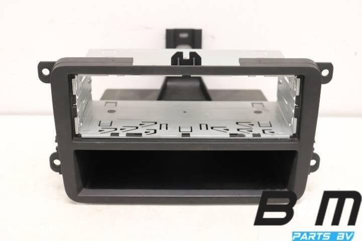 Radio omranding + opbergvak VW Golf 5 5drs 1.4 TSI 1K085705A