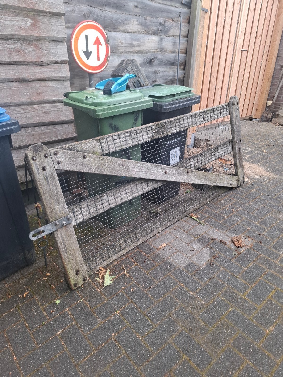 Houten tuinhek arfman  met gaas en metalen beslag, Tuin en Terras, Met poort, Gebruikt, Ophalen of Verzenden, Tuinhek