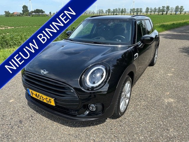 MINI Clubman 1.5 Aut Business Edition Apple/Navigatie/ Pdc E, Auto's, 12 maanden, Gebruikt, Zwart, 1100 kg