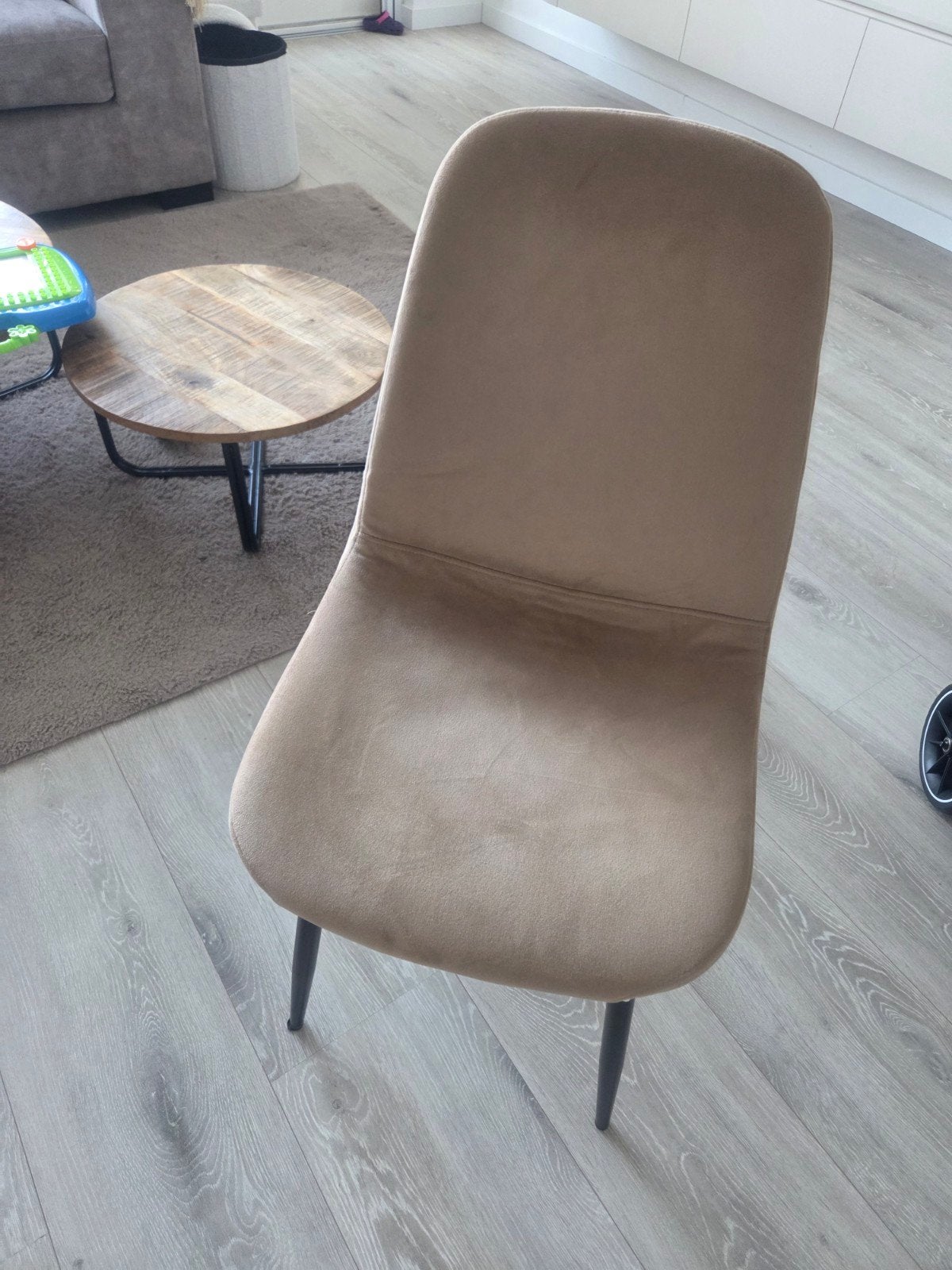 Comfortabele eetkamerstoel - beige stof, Gebruikt, Overige kleuren, Ophalen of Verzenden, Stof