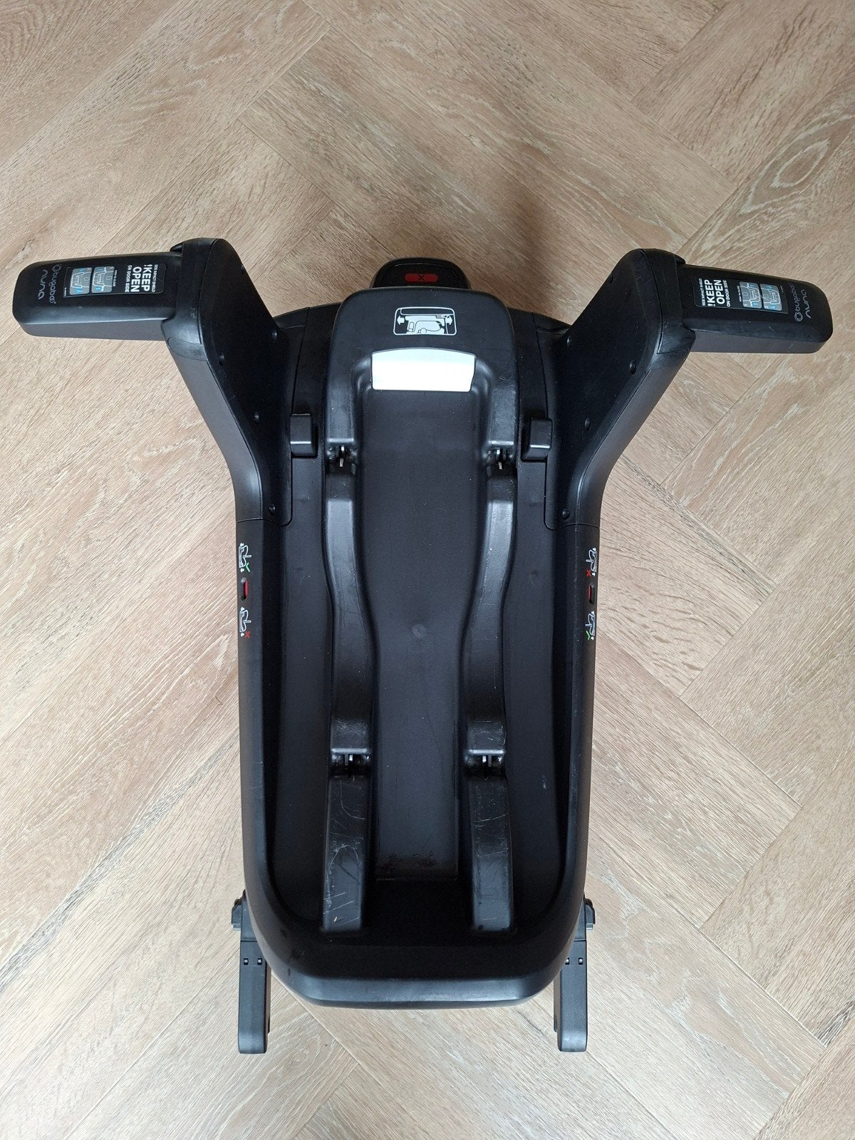 Isofix Bugaboo Nuna, Overige merken, Ophalen of Verzenden, Zo goed als nieuw, Isofix