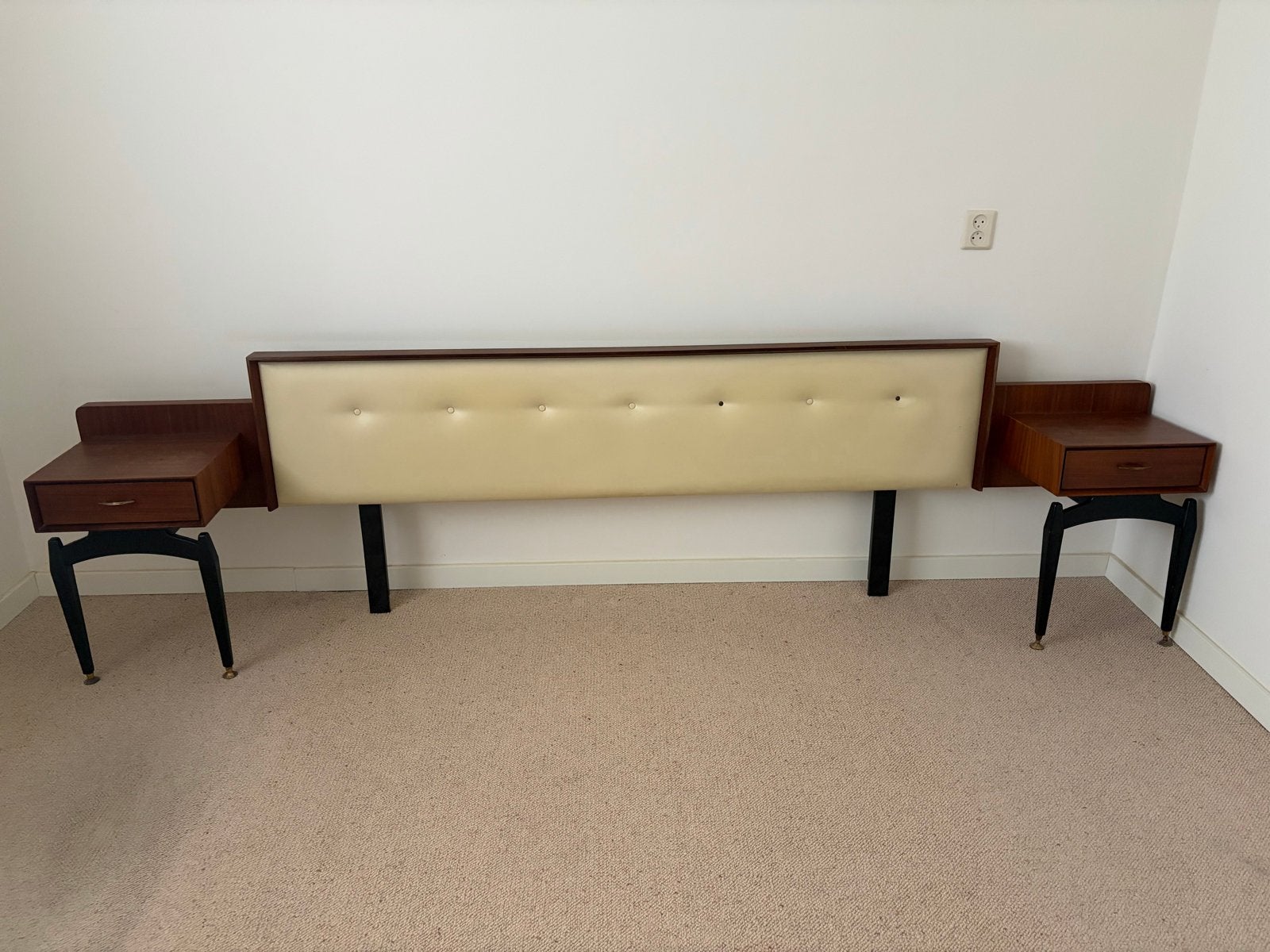 Gratis- Vintage hoofdbord met nachtkastjes, 180 cm breed, Ophalen, Gebruikt, Bruin, Tweepersoons
