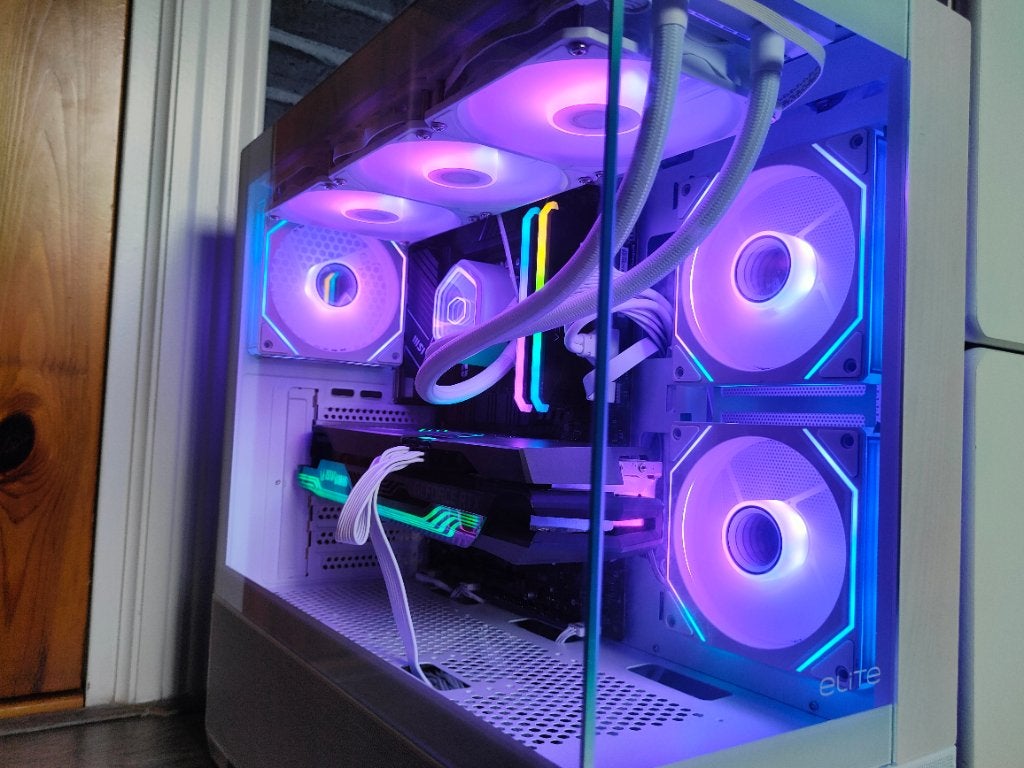 Foto 2 van Gaming Pc | Zotac RTX 3080 Ti | Intel Core i7-12700KF | 32Gb