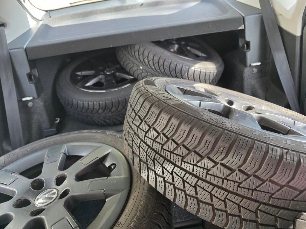 15 inch Originele VW Velgen + Viking Winterbanden 185/60 R15, Overige, Gebruikt, Overige, Banden en Velgen