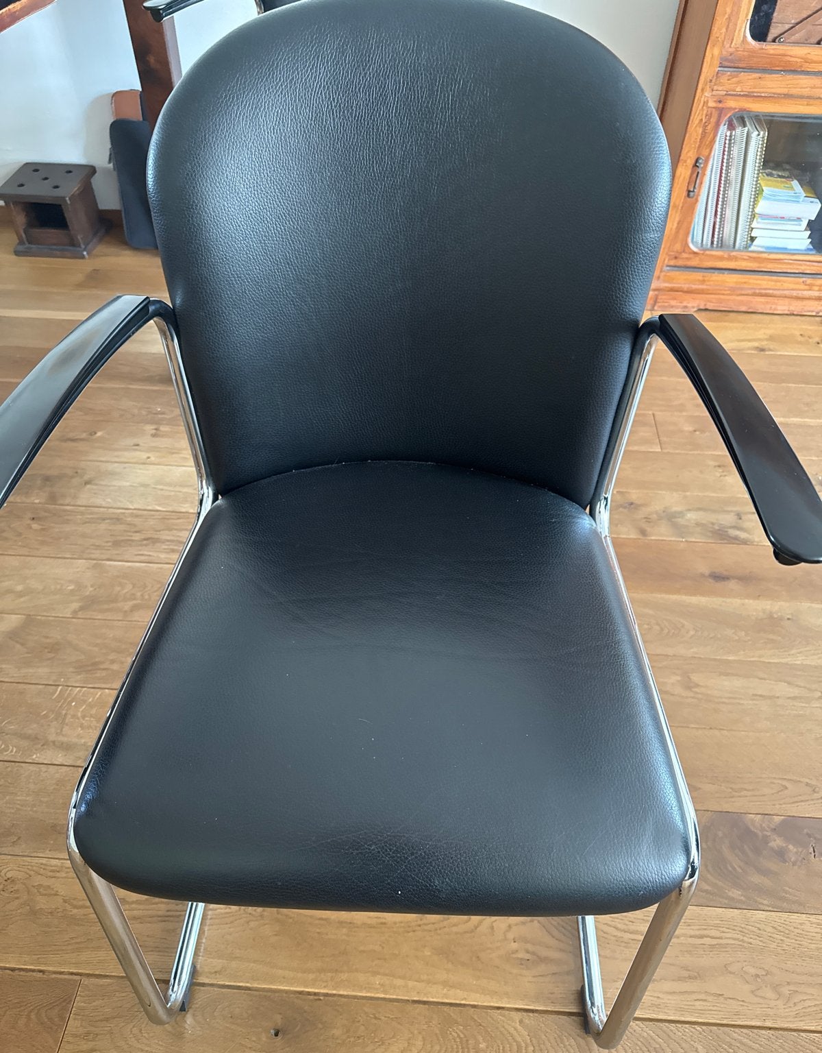 Gispen 413 Stoelen - Zwart Leer, Ophalen, Zwart, Leer, Zo goed als nieuw