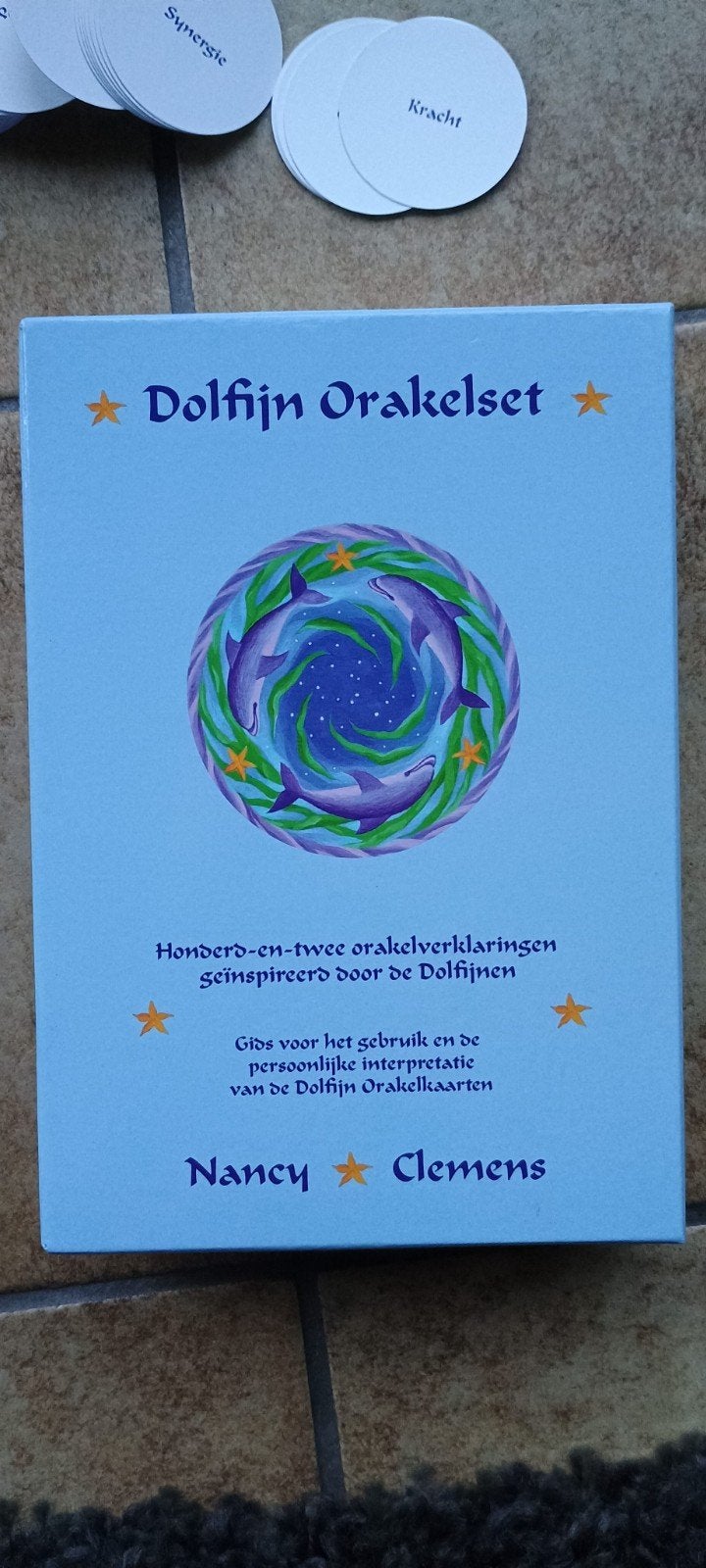 Nancy Clemens. Dolfijn Orakelset - 102 kaarten met gids, Boeken, Nancy Clemens, Spiritualiteit algemeen, Overige typen, Ophalen of Verzenden