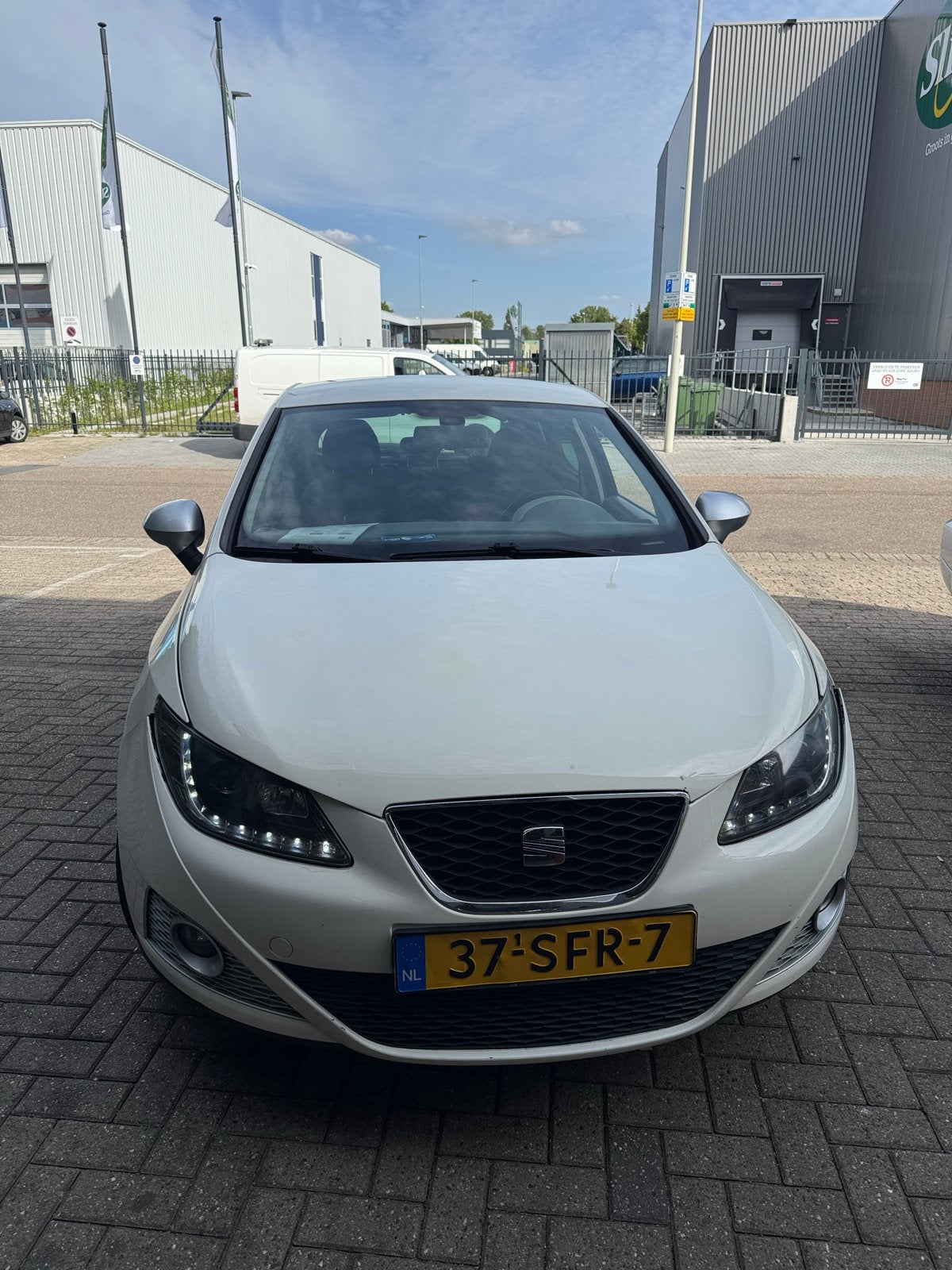 Seat Ibiza 1.2 TDI 55KW Ecomotive 2011 Wit, Auto's, Seat, Bedrijf, Ibiza, Airbags, Airconditioning, Alarm, Automatische klimaatregeling