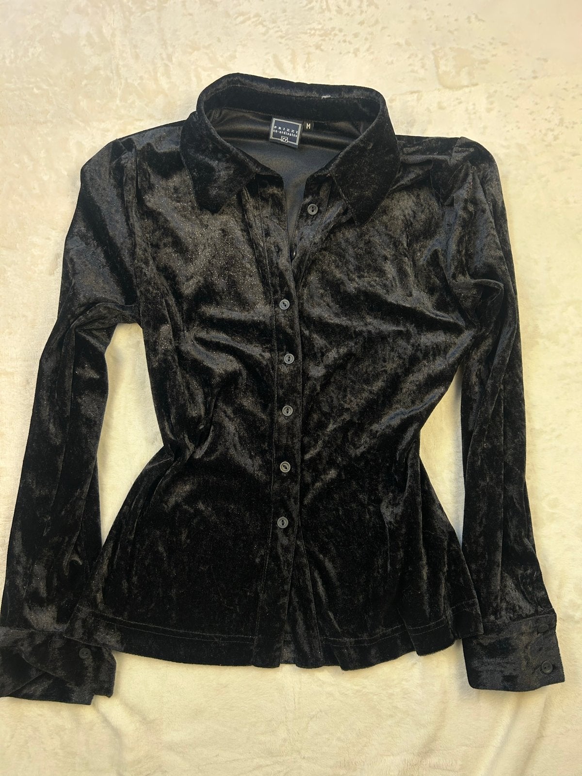 Zwart fluwelen blouse met knopen - Prizzi co-ordinates, Ophalen of Verzenden, Zo goed als nieuw, Maat 36 (S), Zwart