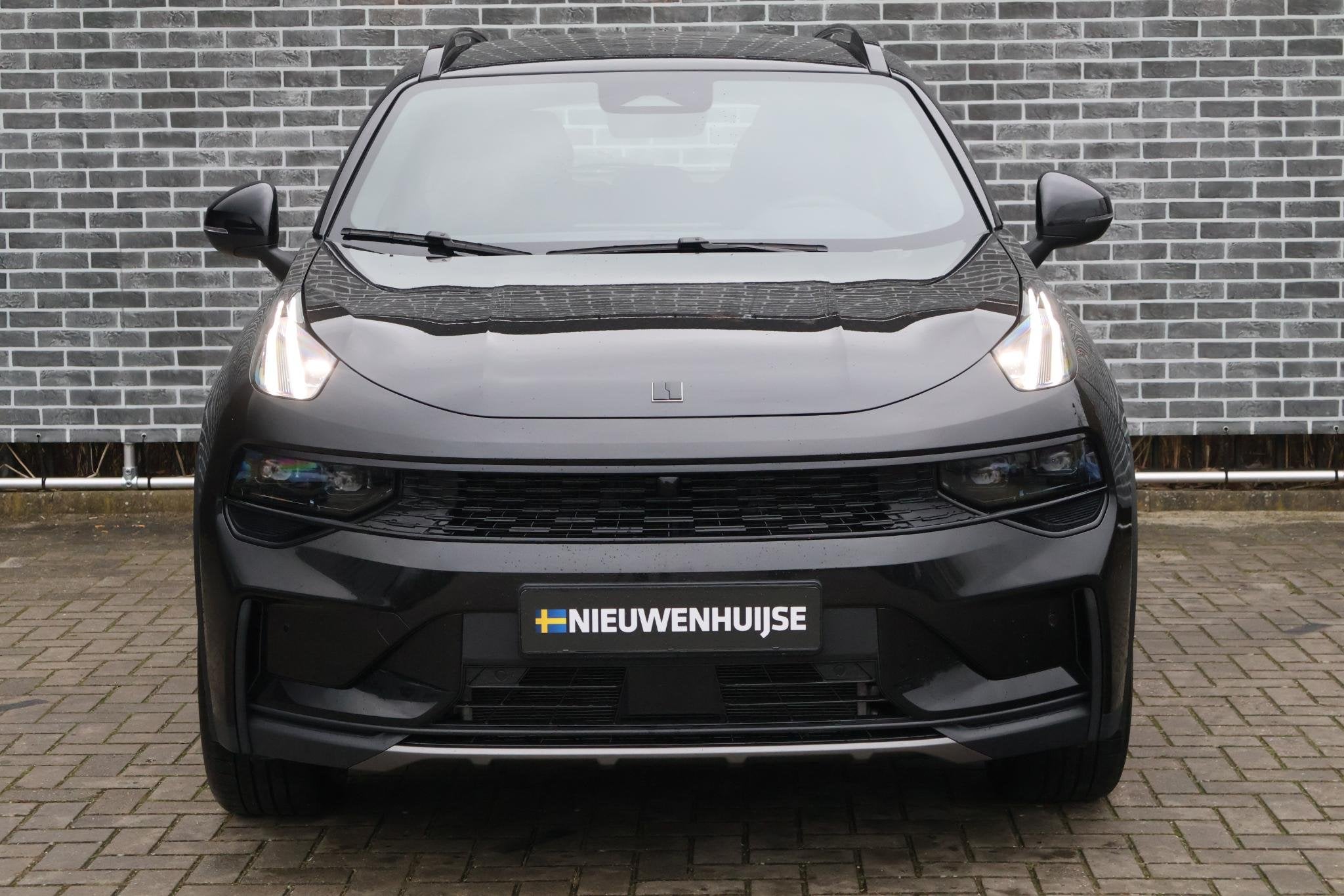Lynk & Co 01 Plug-in Hybrid 1.5 Core | Adaptive cruise contr, Auto's, 4 cilinders, Alcantara, Zwart, Bedrijf
