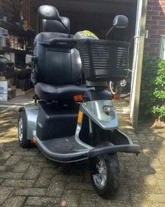 Scootmobiel Pride Luna in perfecte staat, Ophalen, 16 km/u of meer, 46 km of meer, Gebruikt