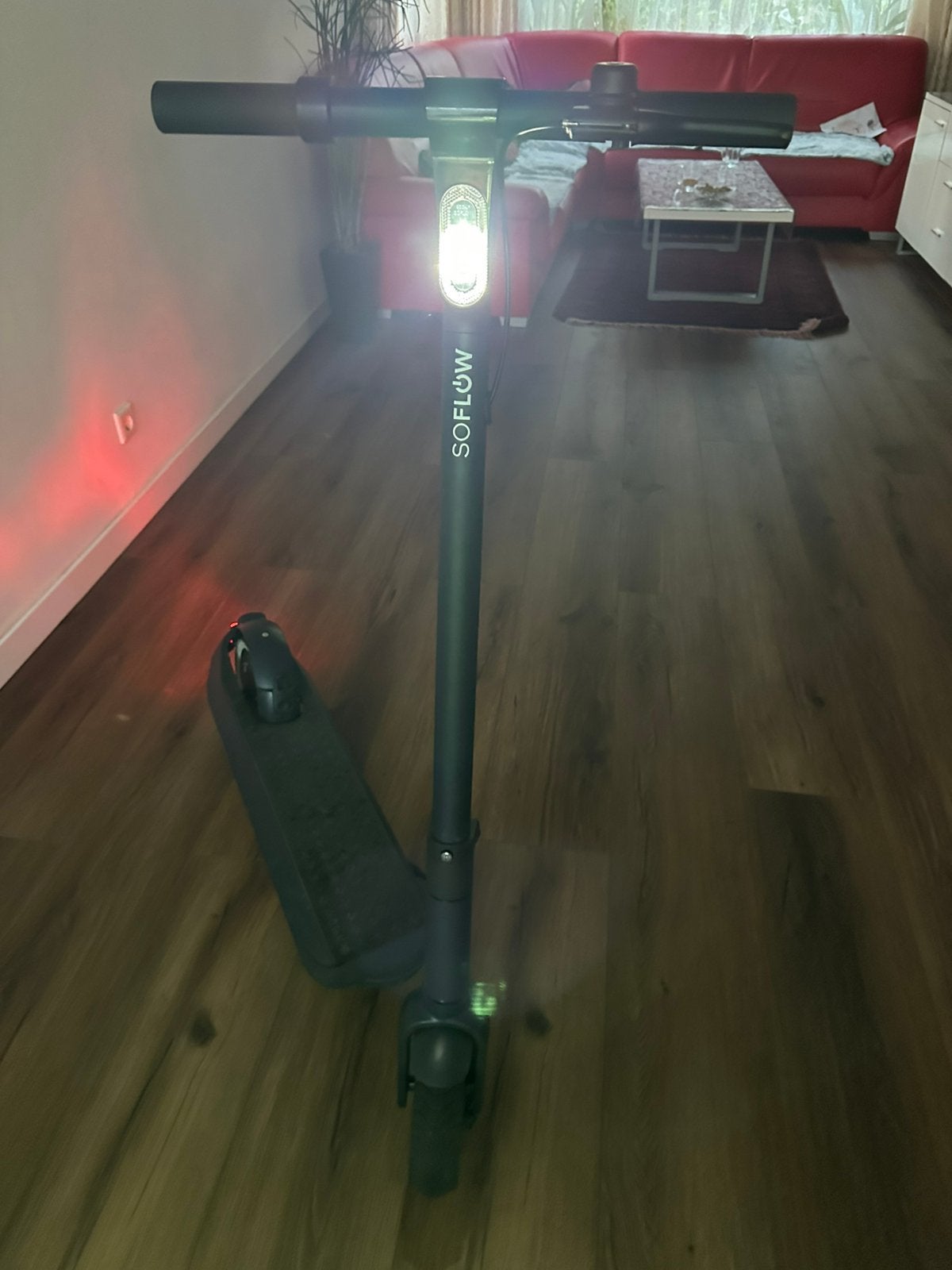 Elektronische step nieuwe, Fietsen en Brommers, Ophalen, Nieuw, Elektrische step (E-scooter)