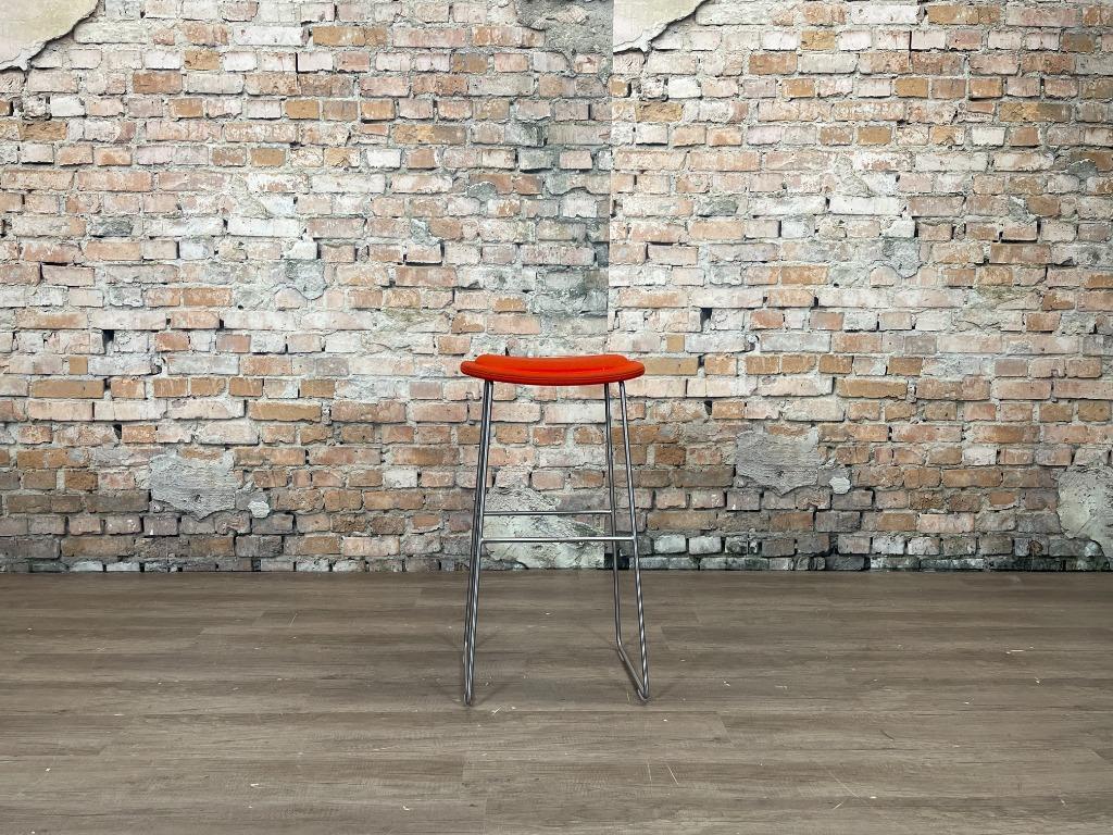 Cappellini Hi Pad Stool rood bij TheReSales, Ophalen, 60 tot 90 cm, Zo goed als nieuw, 1 kruk